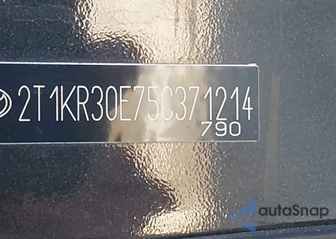 2005 Toyota Matrix Xr from USA, damaged, VIN 2T1KR30E75C371214